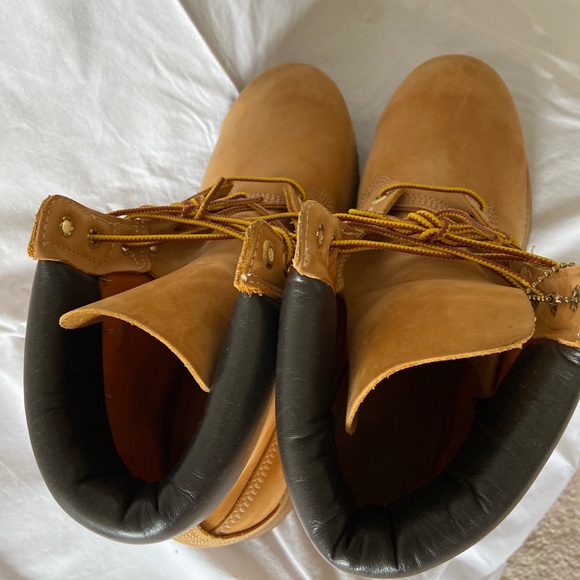 Timberlands - Picture 4 of 4